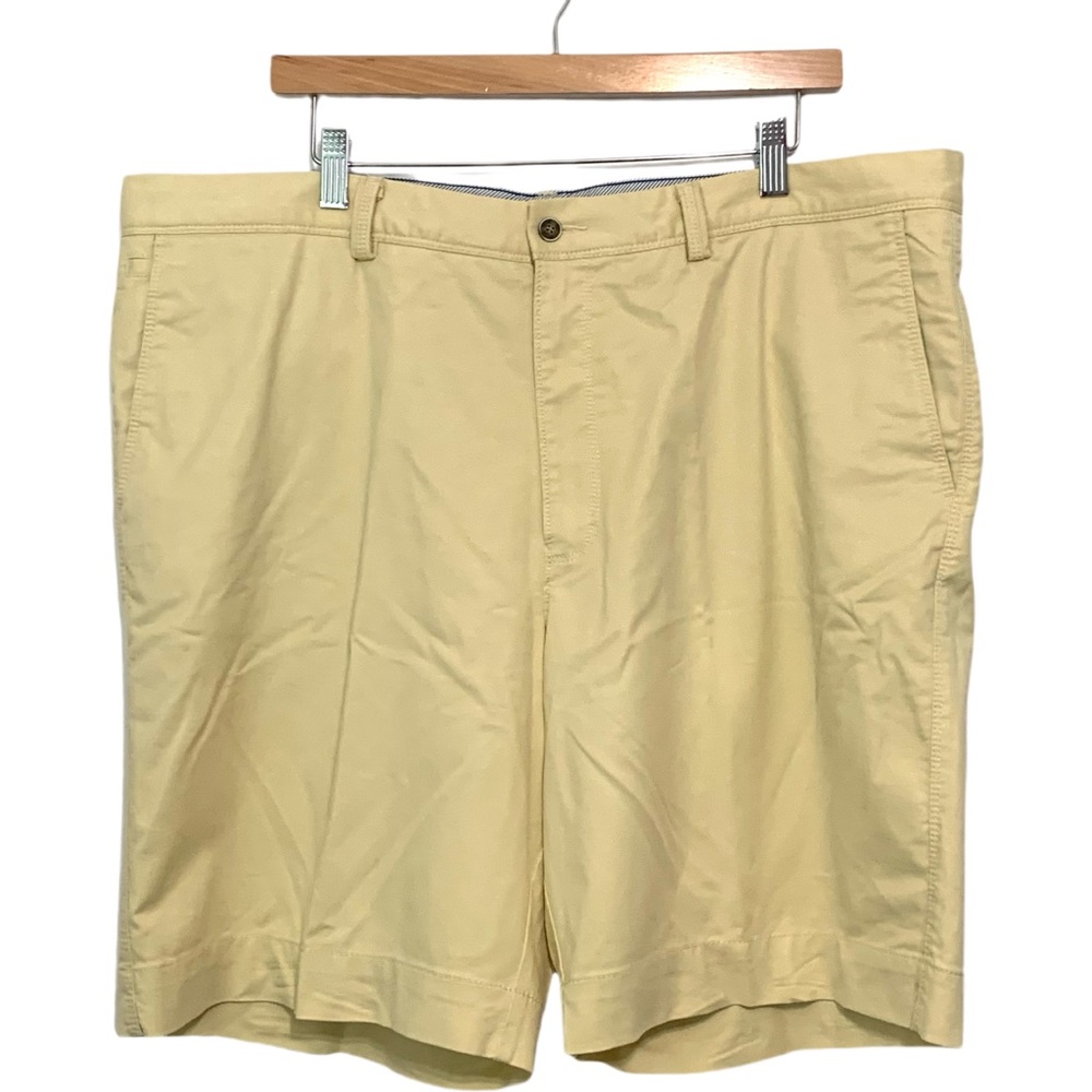 Tommy Bahama Men’s Chino Shorts Sz. 40 Pale Yellow / Beige Stretch Cotton Tencel